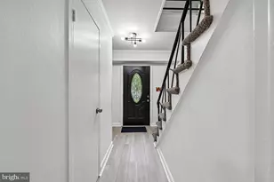 12412 Stonehaven Ln, Bowie, MD 20715 - Photo 2