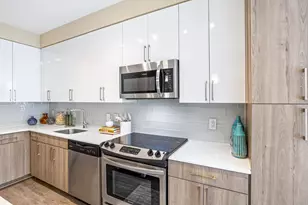 145 Riverhaven Dr, National Harbor, MD 20745 - Photo 14