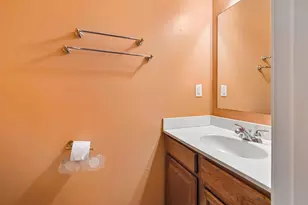 10814 Cherry Blossom Ct, Hyattsville, MD 20783 - Photo 8