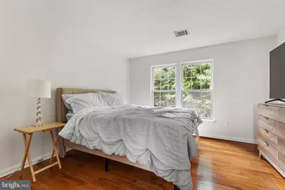 2049 S Anvil Lane, Temple Hills, MD 20748 - Photo 6