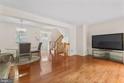2049 S Anvil Lane, Temple Hills, MD 20748 - Photo 4