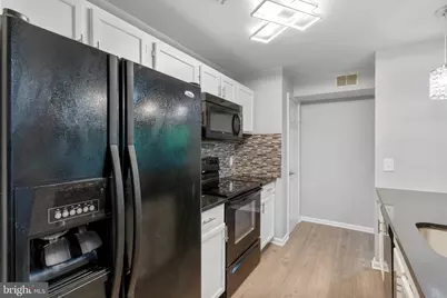 9720 Lake Pointe Court #204, Upper Marlboro, MD 20774 - Photo 6