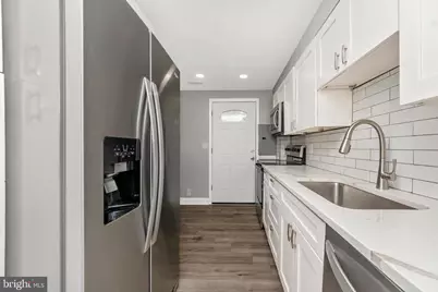 7702 Burnside Road, Landover, MD 20785 - Photo 18