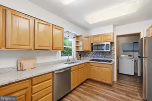 12616 Blackwell Ln, Bowie, MD 20715 - Photo 6