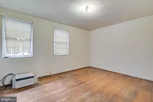 2351 Iverson St, Temple Hills, MD 20748 - Photo 4