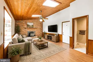 2012 Bermondsey Dr, Bowie, MD 20721 - Photo 2