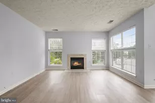 15604 Everglade Ln, Bowie, MD 20716 - Photo 4