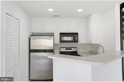 15620 Everglade Lane #401, Bowie, MD 20716 - Photo 6