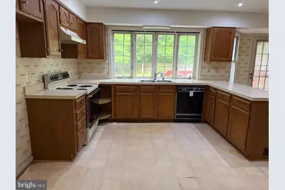 1437 Kings Manor Drive, Bowie, MD 20721 - Photo 8
