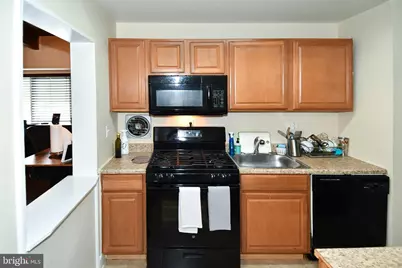 7521 Riverdale #1983, Hyattsville, MD 20784 - Photo 12