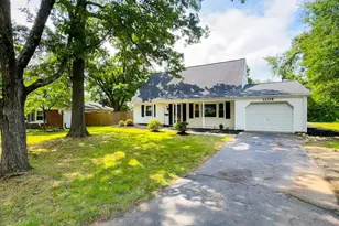 12319 Manvel Ln, Bowie, MD 20715 - Photo 2