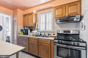 1412 Legation Rd, Hyattsville, MD 20782 - Photo 8
