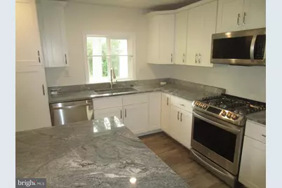 10318 Aster Lane, Hyattsville, MD 20783 - Photo 6