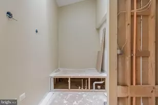 8231 Northlake Ct, Laurel, MD 20707 - Photo 18