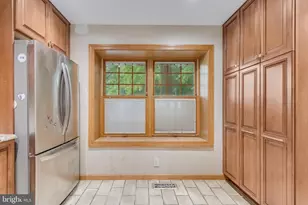 8231 Northlake Ct, Laurel, MD 20707 - Photo 12