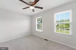 2401 W Rosecroft Village Cir, Oxon Hill, MD 20745 - Photo 20