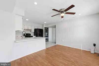 2401 W Rosecroft Village Circle, Oxon Hill, MD 20745 - Photo 6