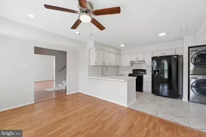 2401 W Rosecroft Village Circle, Oxon Hill, MD 20745 - Photo 8