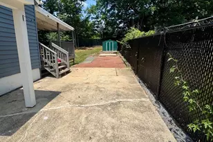 6902 Vallery St, Riverdale, MD 20737 - Photo 2