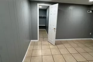 6902 Vallery St, Riverdale, MD 20737 - Photo 16