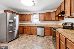 8401 Potomac Ave, College Park, MD 20740 - Photo 26