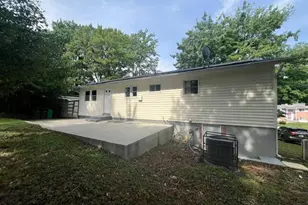 5620 Galloway Dr, Oxon Hill, MD 20745 - Photo 16