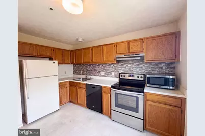 2726 Crestwick Place, District Heights, MD 20747 - Photo 6