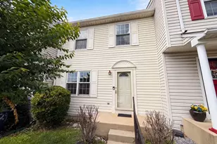2726 Crestwick Pl, District Heights, MD 20747 - Photo 1