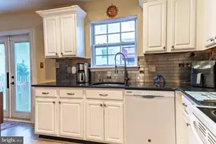 1400 Estelle Dr, Oxon Hill, MD 20745 - Photo 4
