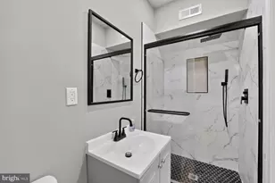 3918 Allison St, Brentwood, MD 20722 - Photo 12