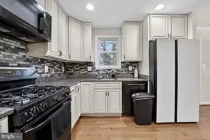 3809 Walnut Ln, Suitland, MD 20746 - Photo 2