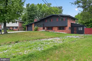 5504 Westminster Ct, Temple Hills, MD 20748 - Photo 2