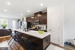 3469 Carnaby St, Hyattsville, MD 20782 - Photo 18