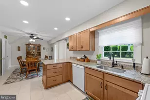 12623 Kembridge Dr, Bowie, MD 20715 - Photo 16