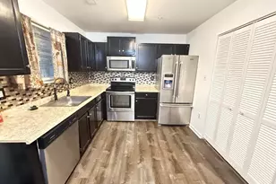 6001 Surrey Square Ln, District Heights, MD 20747 - Photo 8