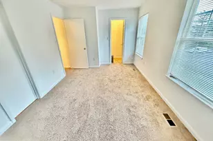6001 Surrey Square Ln, District Heights, MD 20747 - Photo 20