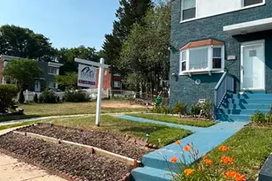 1821 Longfellow St, Hyattsville, MD 20782 - Photo 2