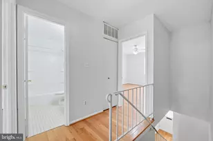 8026 Lakecrest Dr, Greenbelt, MD 20770 - Photo 18