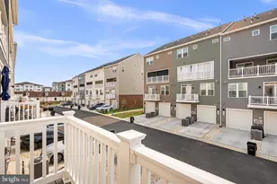 212 Matisse Pl, Bowie, MD 20716 - Photo 4