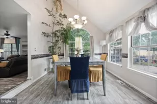 6211 Gilbralter Ln, Bowie, MD 20720 - Photo 16