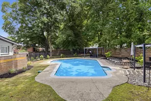6410 Bushey Dr, Temple Hills, MD 20748 - Photo 14