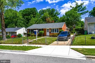 1210 Lindsay Rd, Oxon Hill, MD 20745 - Photo 2