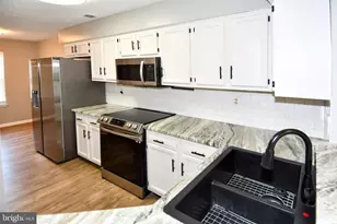 13703 Lord Sterling Pl, Upper Marlboro, MD 20772 - Photo 12