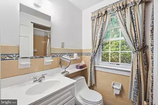 7004 Wake Forest Dr, College Park, MD 20740 - Photo 24