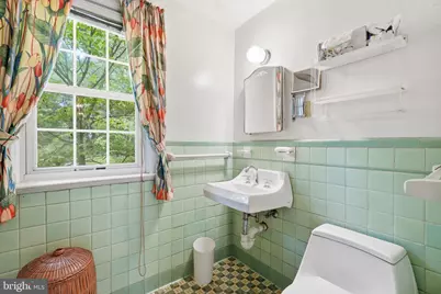 7004 Wake Forest Drive, College Park, MD 20740 - Photo 18