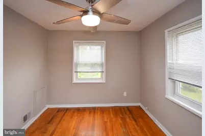 5000 Surrey Lane, Hyattsville, MD 20784 - Photo 16