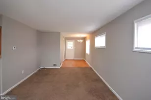5000 Surrey Ln, Hyattsville, MD 20784 - Photo 4