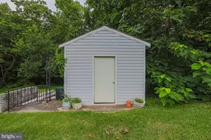 4618 Birchtree Ln, Temple Hills, MD 20748 - Photo 20