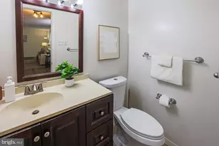 4618 Birchtree Ln, Temple Hills, MD 20748 - Photo 6