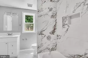 7536 Abbington Dr, Oxon Hill, MD 20745 - Photo 26